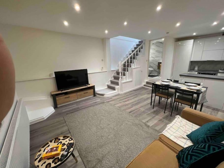 Stunning 3Br Maisonette In Brixton London Exterior foto